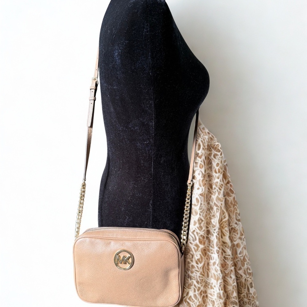 MICHAEL KORS Fulton Crossbody Bag in Pebbled Leather. Great Pre-❤️ Condition